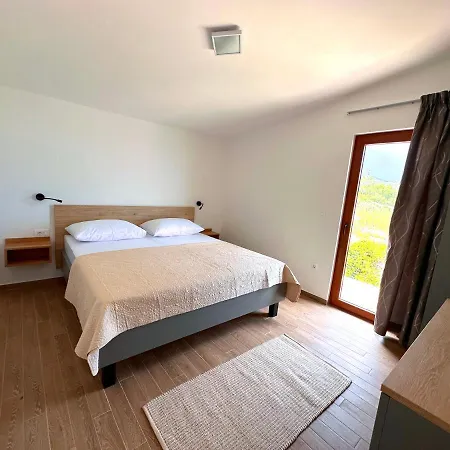 La Isla Ferienhaus Tkon